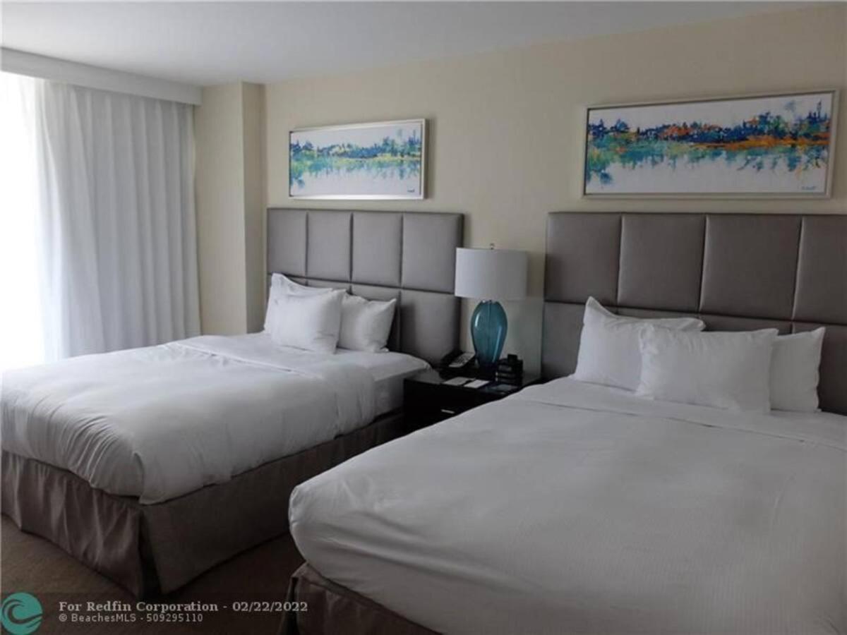 Gallery One - A Doubletree Suites By Hilton Hotel Fort Lauderdale Bagian luar foto