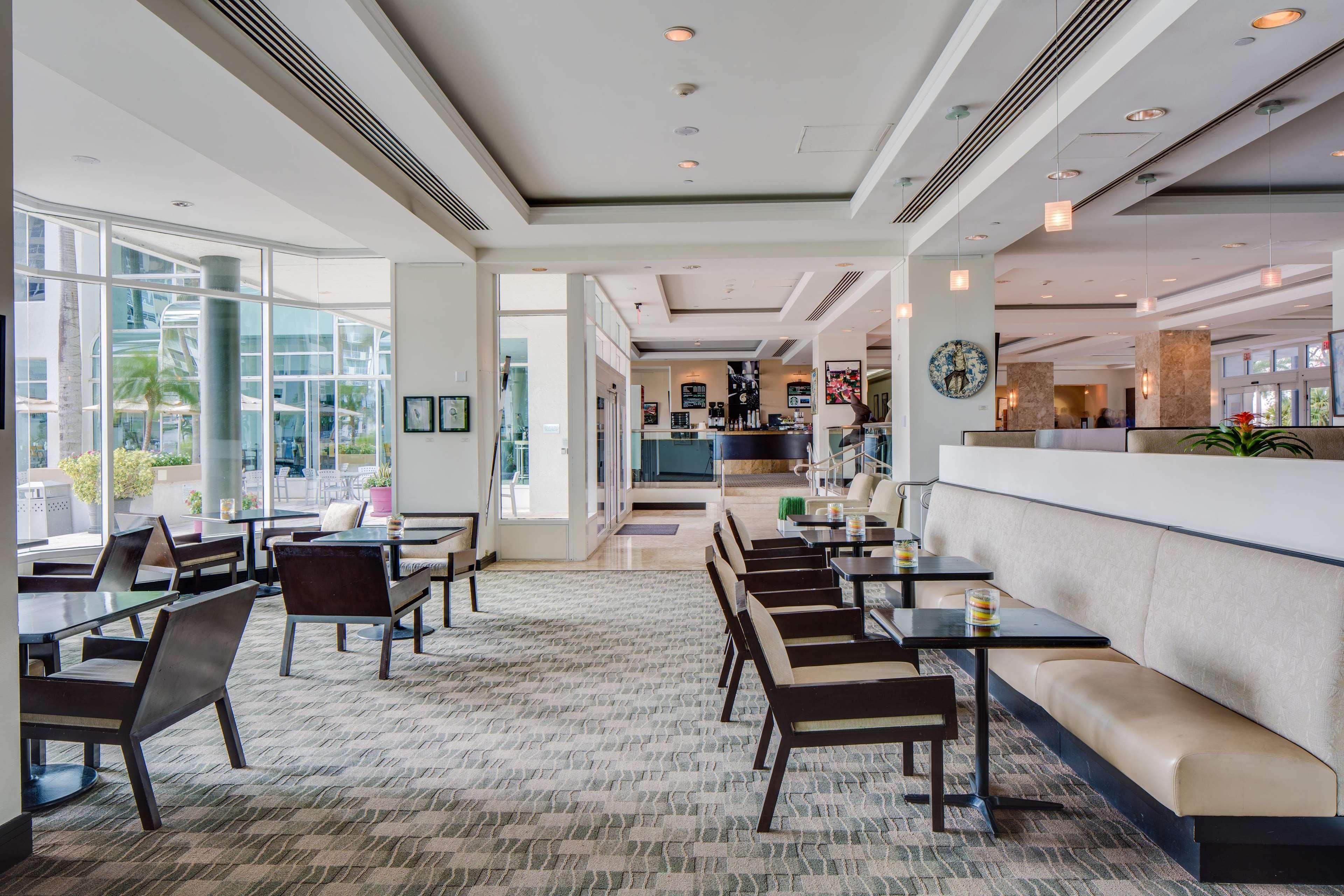 Gallery One - A Doubletree Suites By Hilton Hotel Fort Lauderdale Bagian luar foto