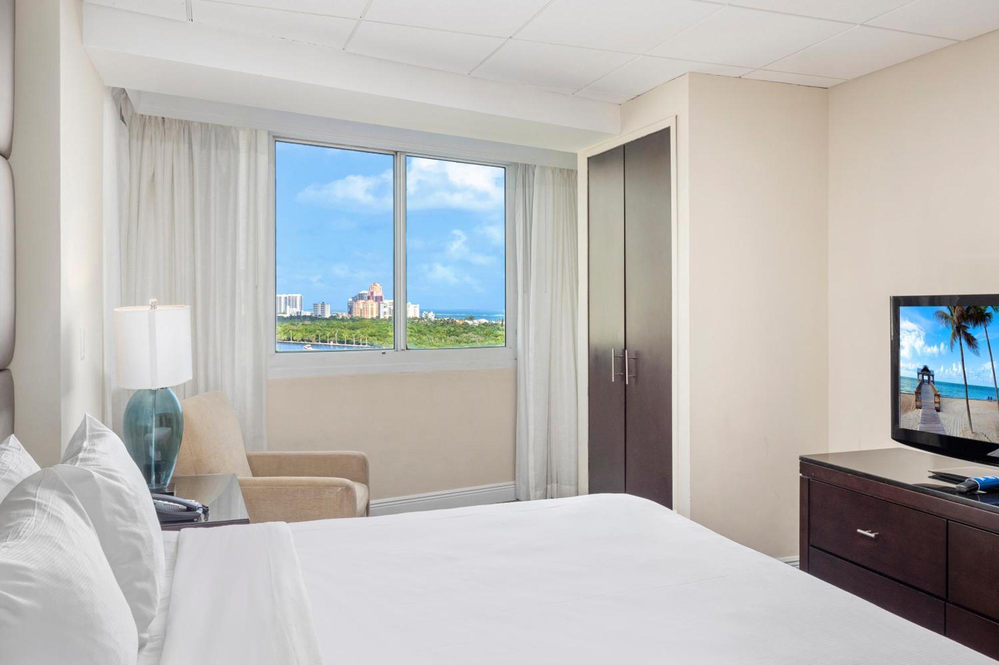 Gallery One - A Doubletree Suites By Hilton Hotel Fort Lauderdale Bagian luar foto