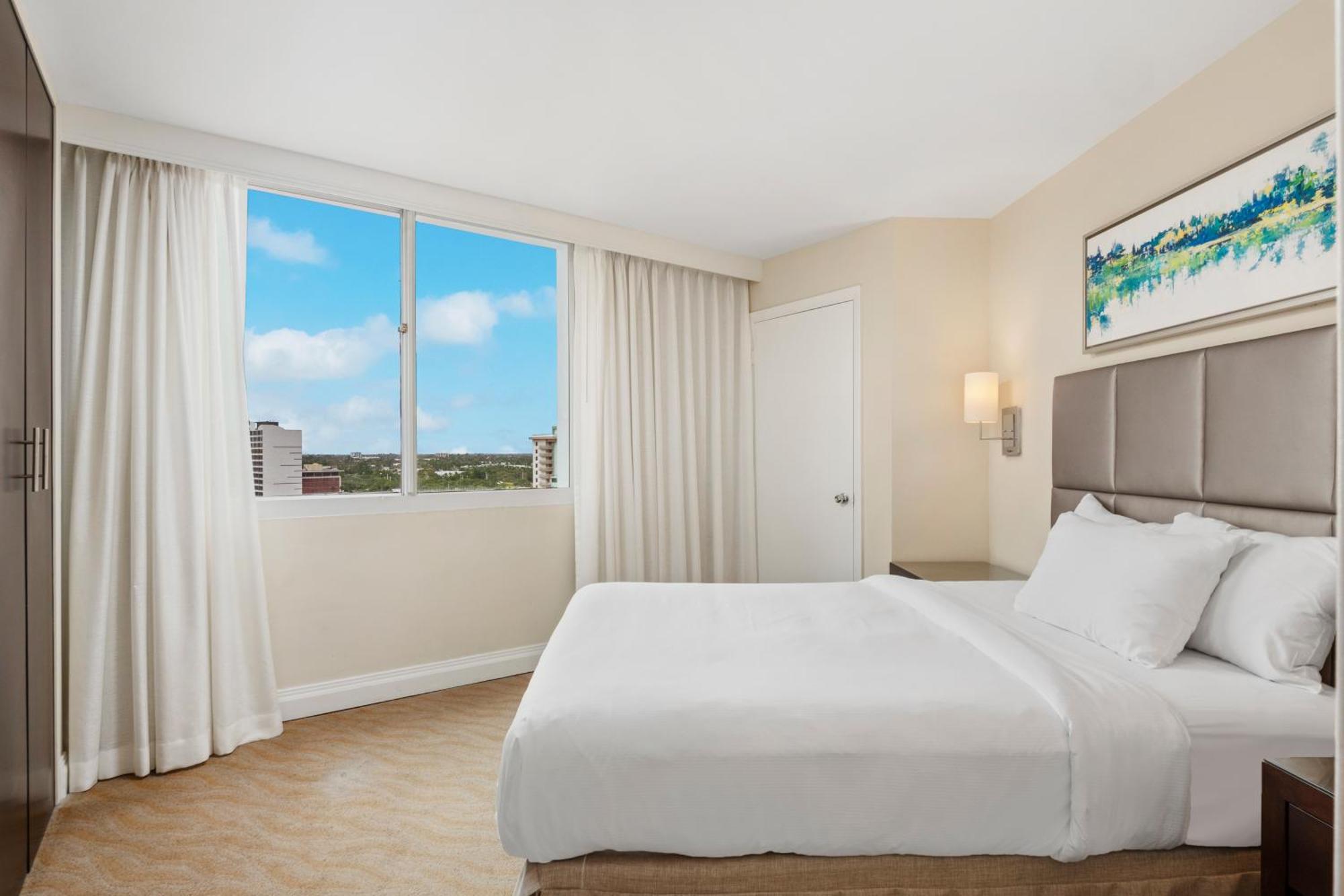 Gallery One - A Doubletree Suites By Hilton Hotel Fort Lauderdale Bagian luar foto
