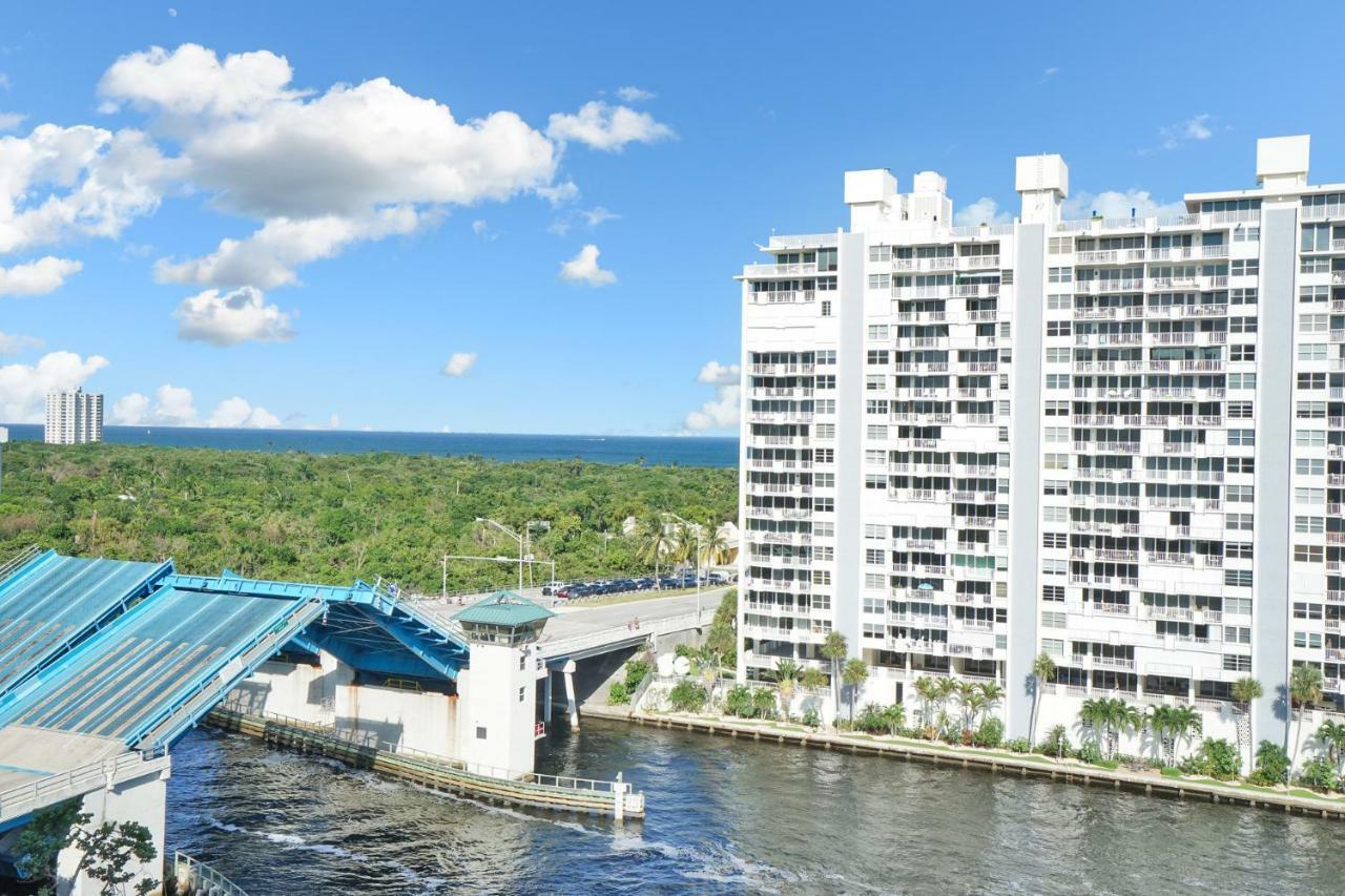 Gallery One - A Doubletree Suites By Hilton Hotel Fort Lauderdale Bagian luar foto
